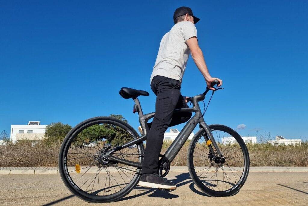 Riding the Urtopia e-bike