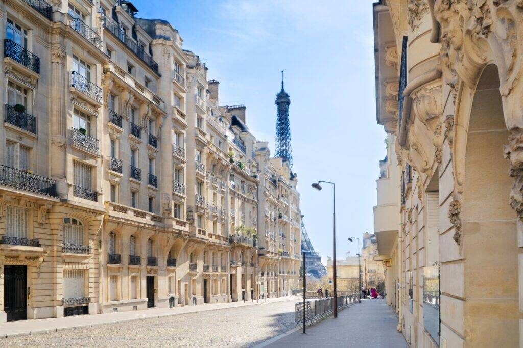 Paris street without parking